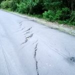 Miris!! Rehabilitas Jalan Poros Provinsi Amolenggu-Tinanggea Diduga Gagal Konstruksi Dikerjakan Asal – Asalan